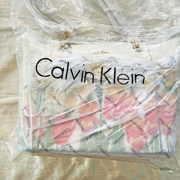 CALVIN KLEIN SHOULDER BAG, LEATHER, MULTICOLOUR FLORAL, CHAIN & LEATHER SHOULDER - Picture 2 of 14